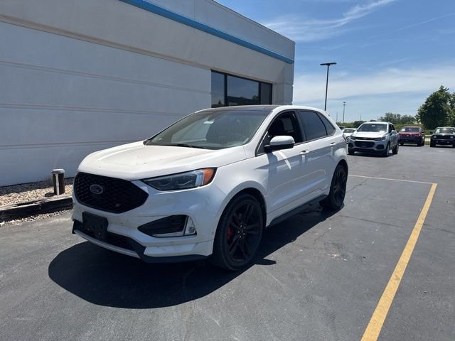 Used 2019 White Platinum Clearcoat Metallic Ford ST image 1
