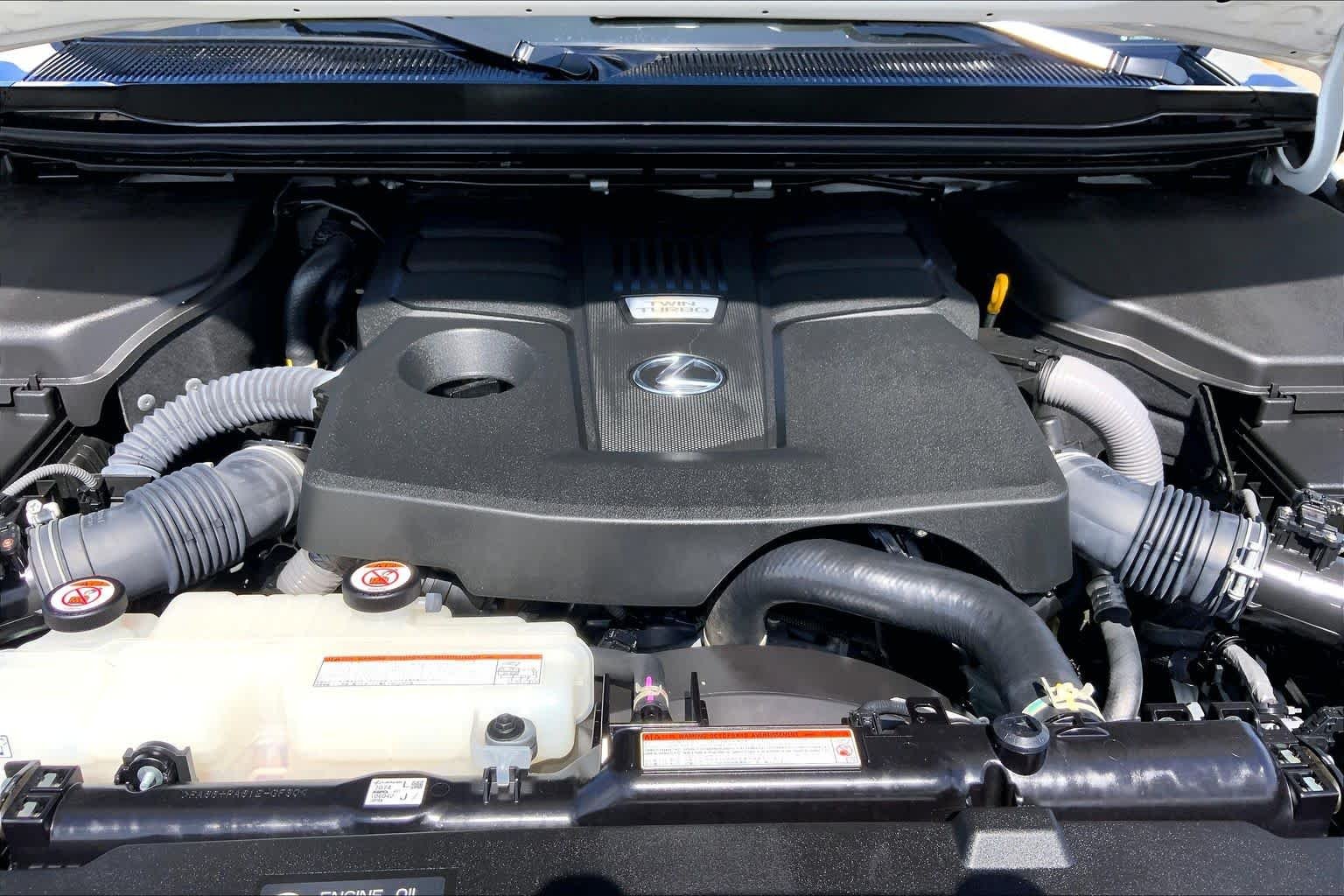 2024 Lexus GX Luxury - Photo 32