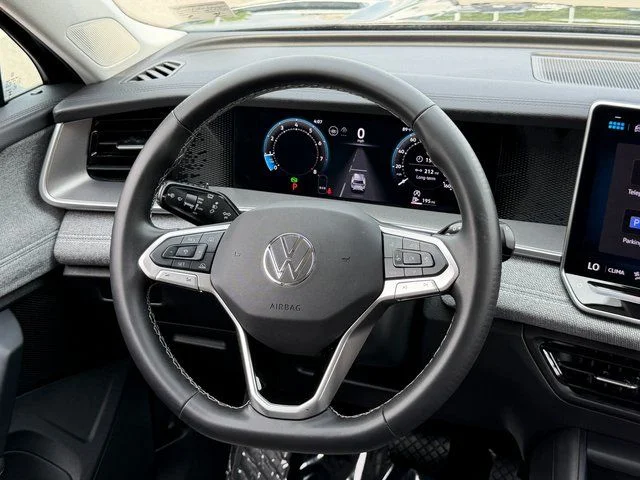 Used 2025 Black Volkswagen 2.0T S image 17