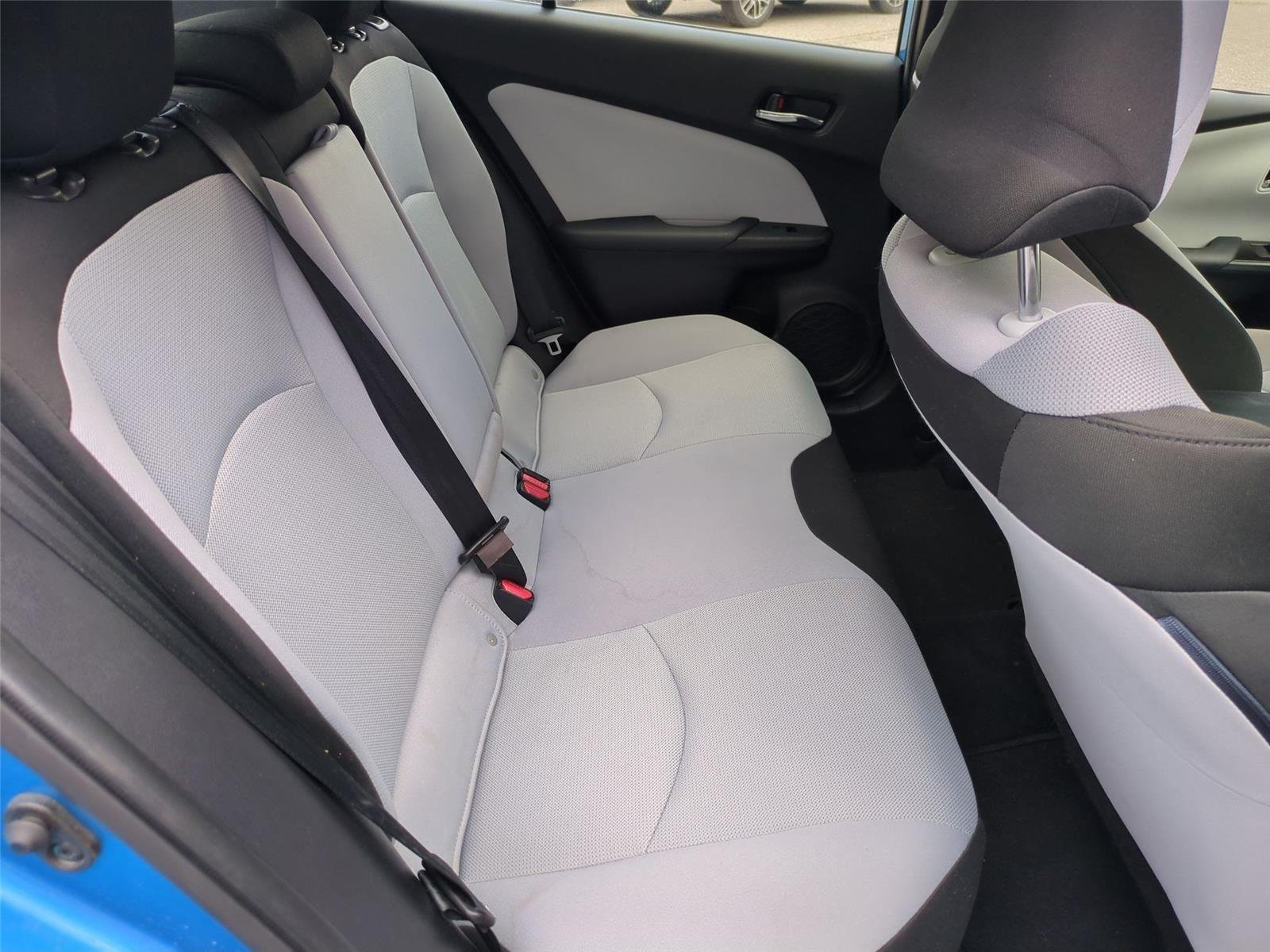 Used 2020 Electric Storm Blue Toyota XLE image 33