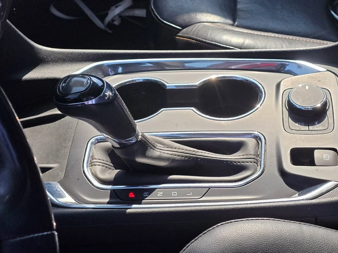 Used 2018 Summit White Chevrolet Premier image 14