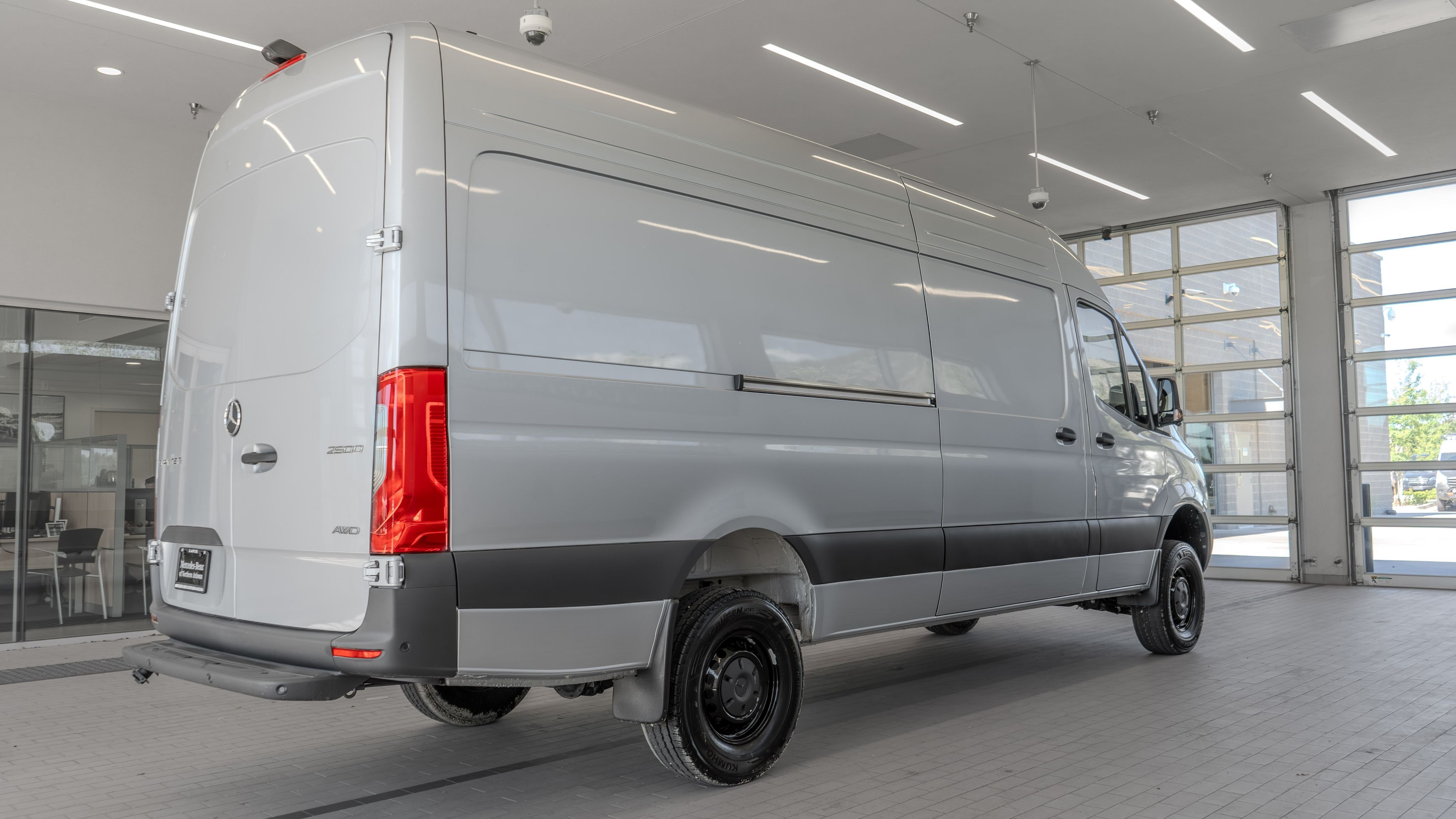 New 2025 High-tech silver metallic Mercedes-Benz Cargo 170 WB image 29