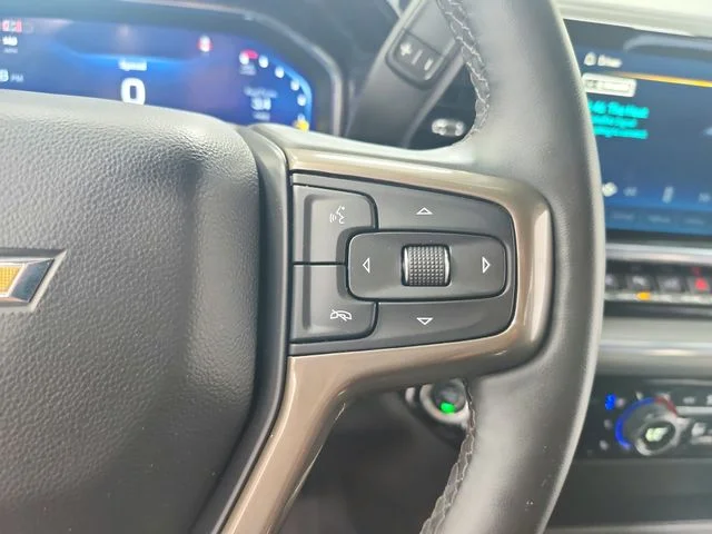 Used 2024 White Chevrolet High Country image 25