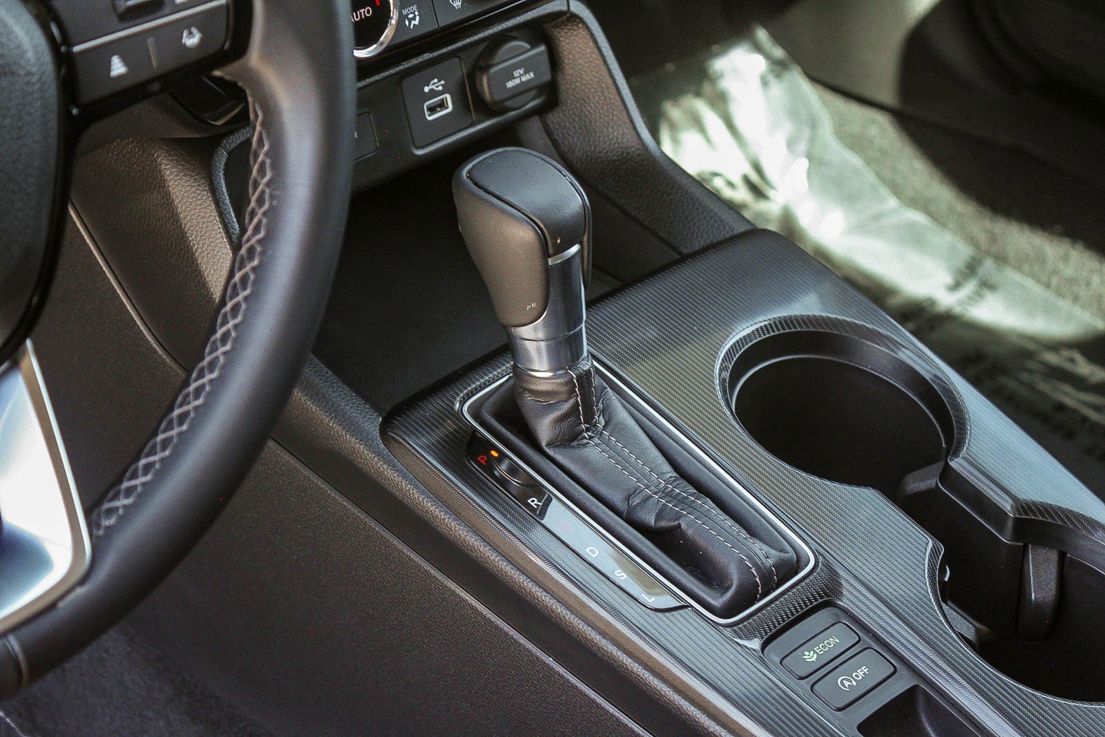 2024 Honda Civic Hatchback EX-L - Photo 20