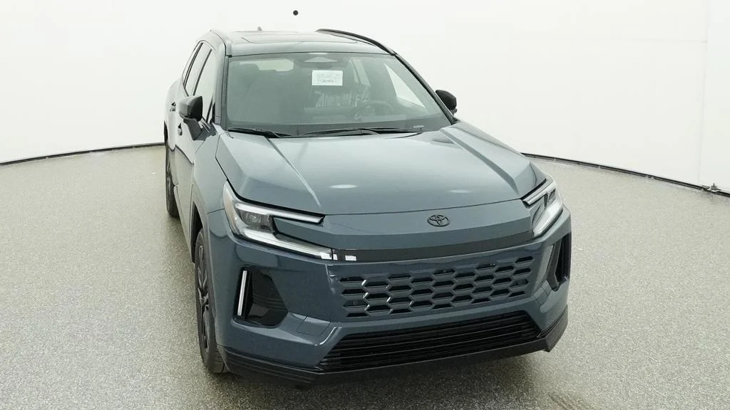 New 2026 Storm Cloud with Midnight Black Metallic roof Toyota XSE image 8