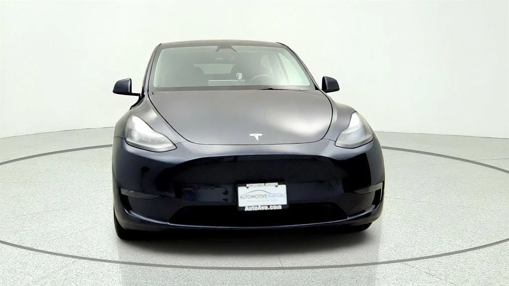Used 2024 Stealth Grey Tesla RWD *Ltd Avail* image 2