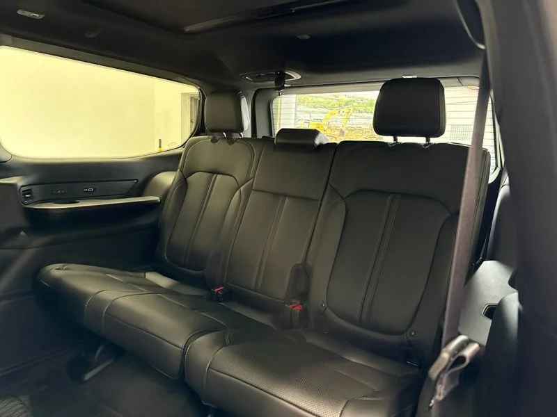 2026 Jeep Grand Wagoneer Upland - Photo 14