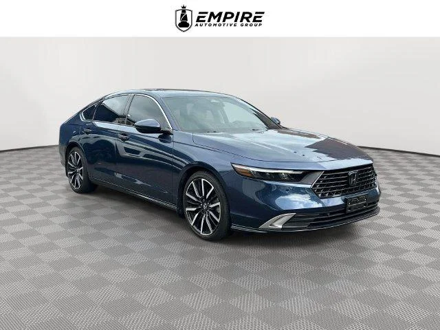 Used 2023 Canyon River Blue Metallic Honda Touring image 1