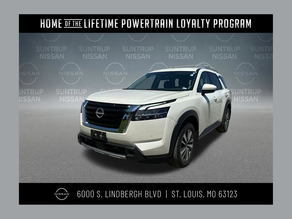 2024 Nissan Pathfinder SL 4WD's photo