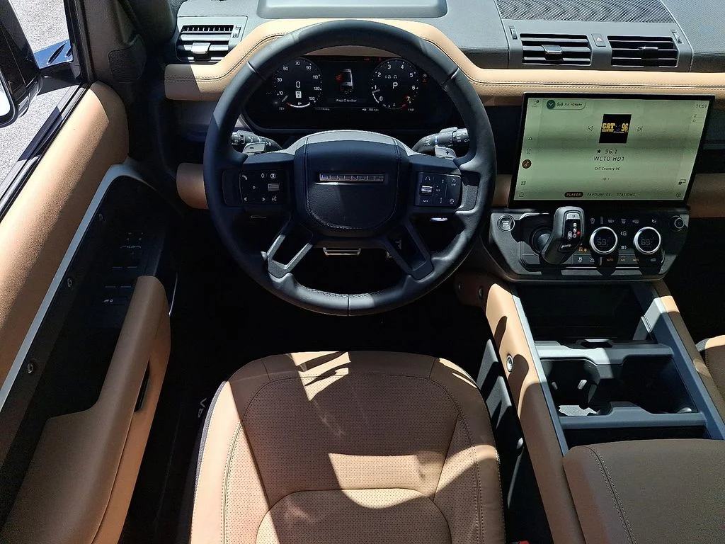 New 2026  Land Rover V8 image 7