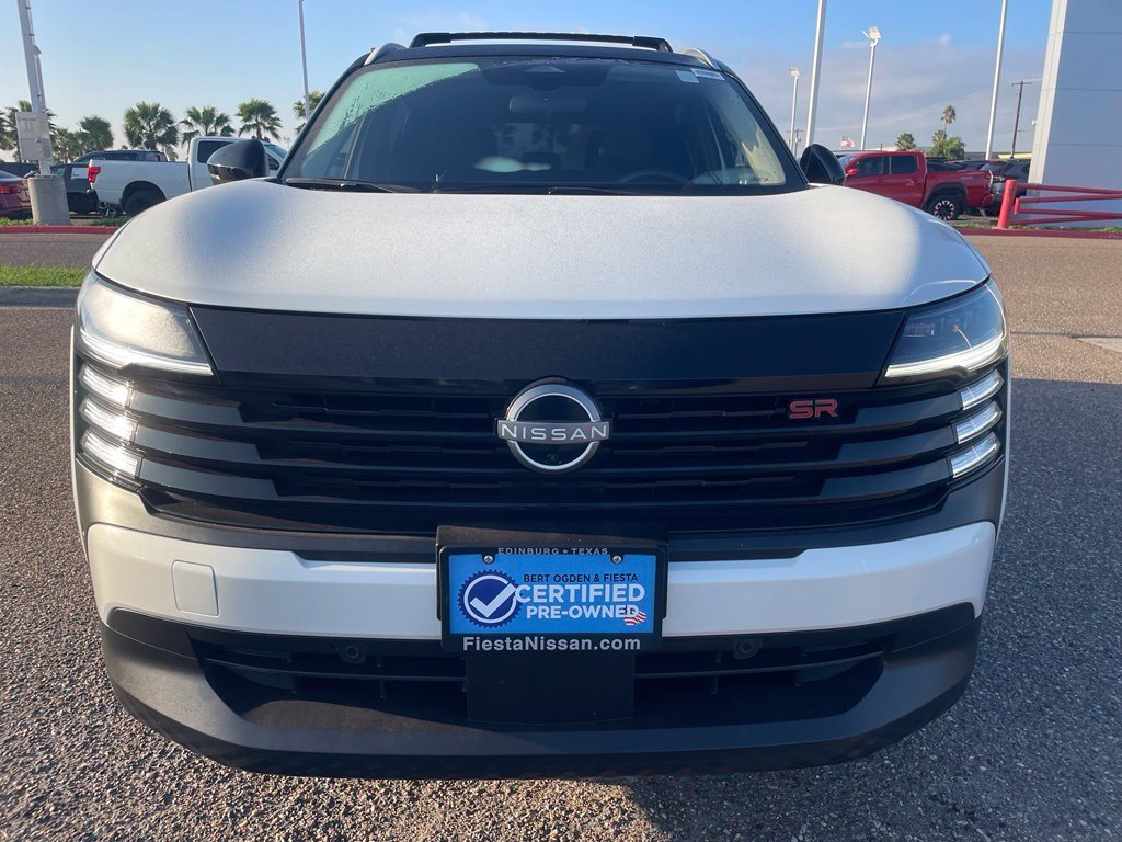 Used 2025 White Nissan SR image 7