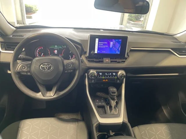 Used 2025 Silver Sky Metallic Toyota XLE image 18