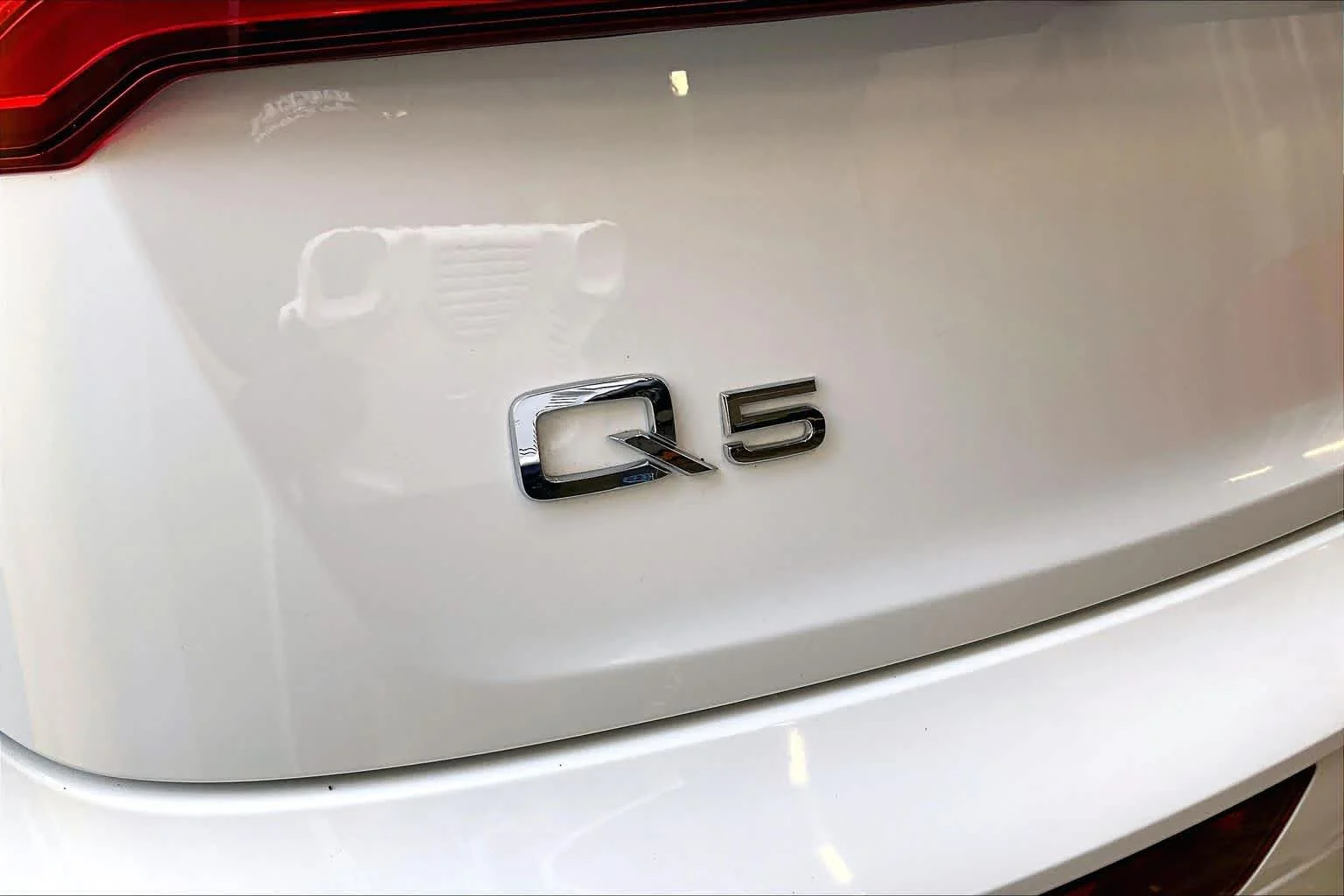 Used 2020 Brilliant Black Audi Premium image 31