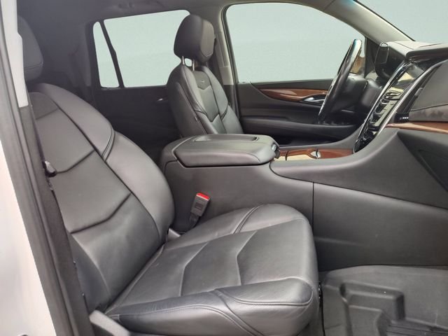 Used 2019 White Cadillac Premium Luxury image 27