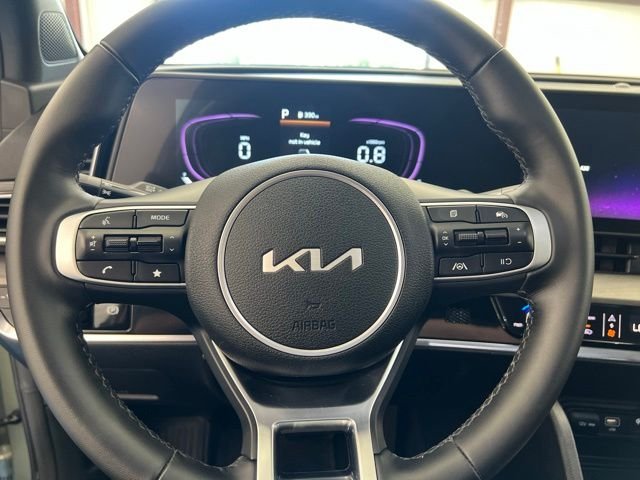 Used 2025 Green Kia X-Line image 6