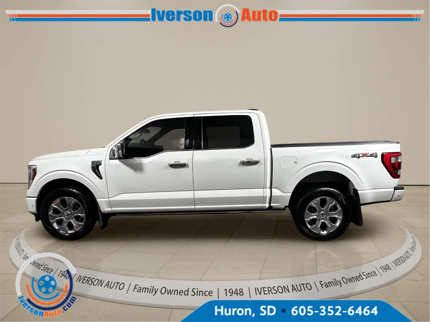 Used 2022 Star White Metallic Tri-Coat Ford Platinum image 5