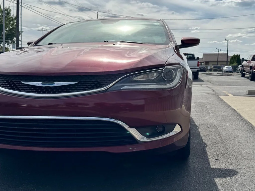 Used 2016 Red Chrysler S image 30