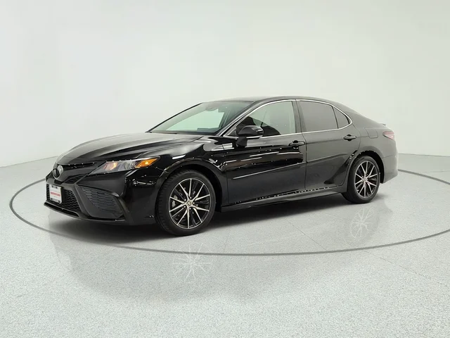 2024 Toyota Camry SE Auto (Natl)