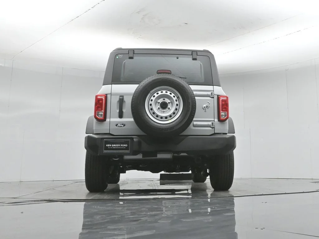 New 2026 Avalanche Gray Ford Base image 46