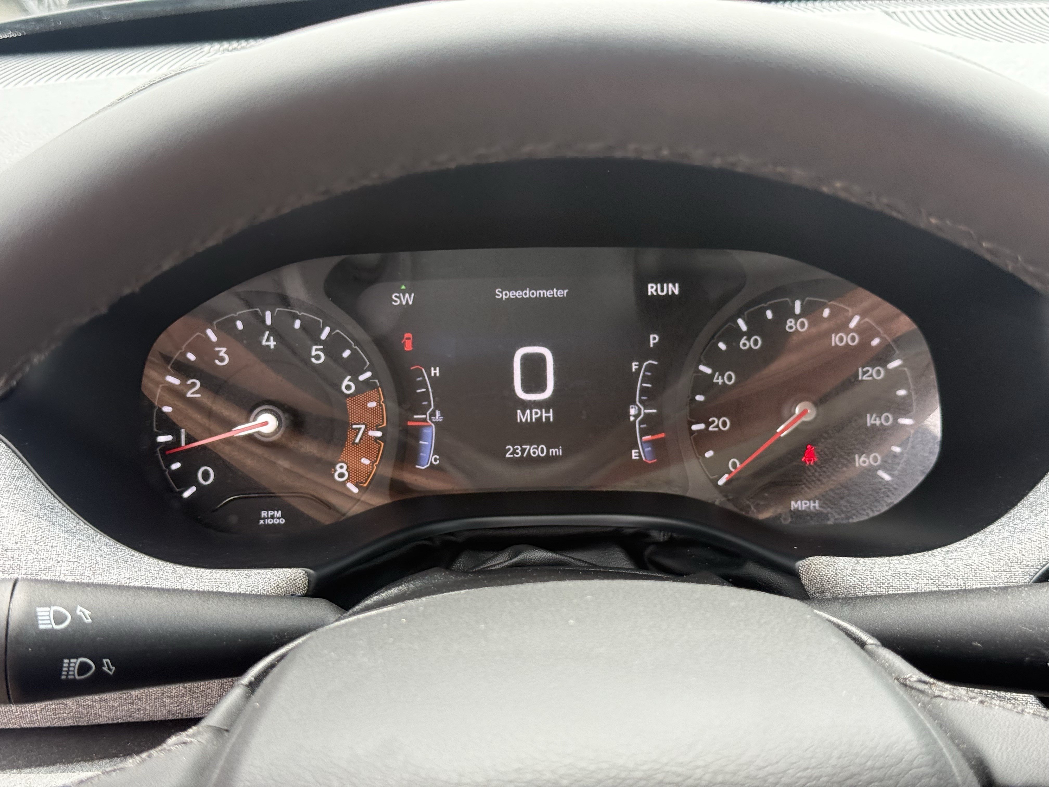 Used 2025 Diamond Black Crystal Pearlcoat Jeep Latitude image 18