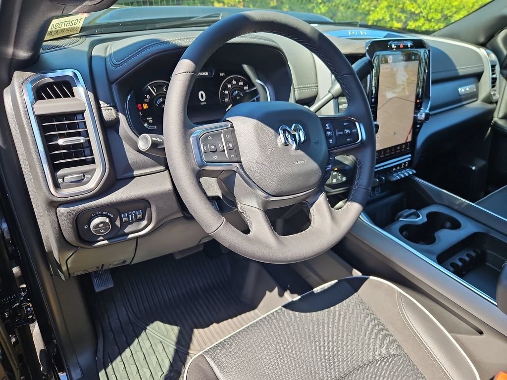 New 2026 Diamond Black Crystal Pearl-Coat Exterior Paint RAM Laramie image 13