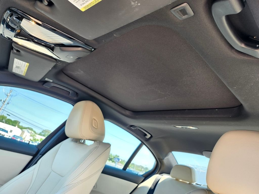 Used 2023 Blue BMW 330i xDrive image 18