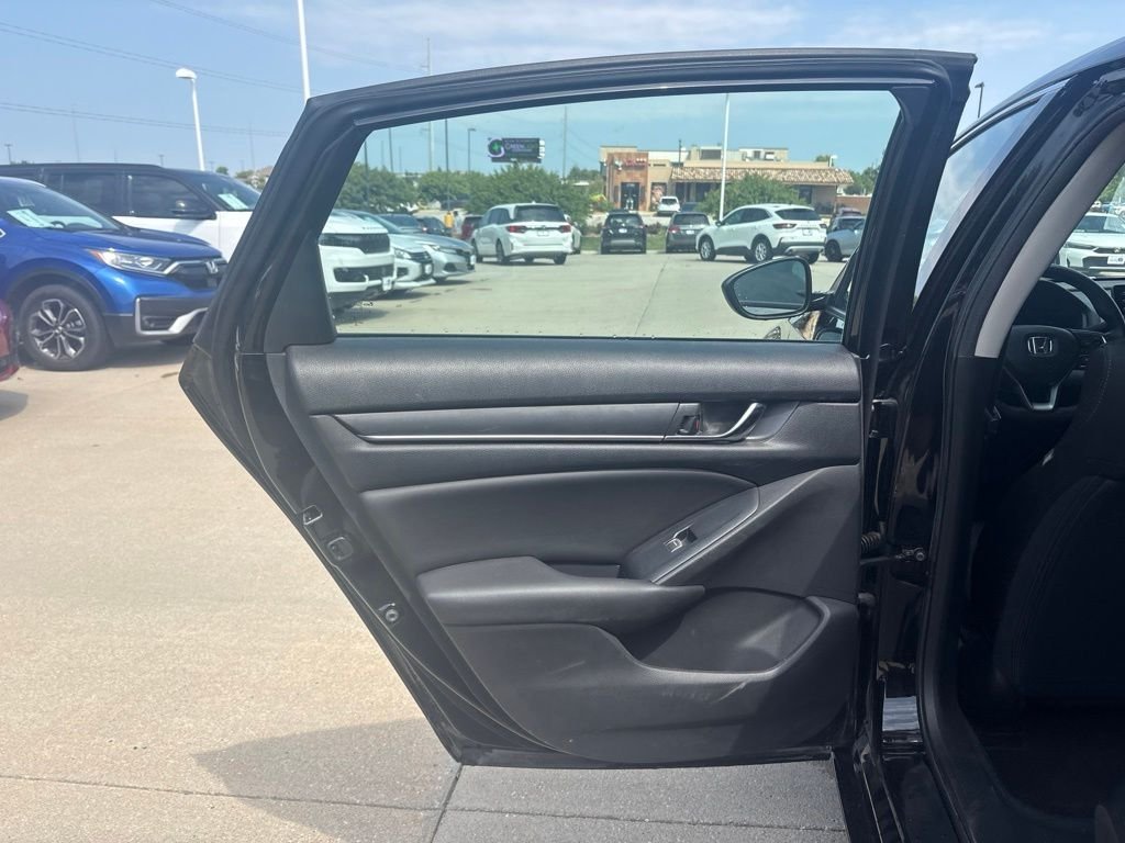 Used 2019 Black Honda LX image 31