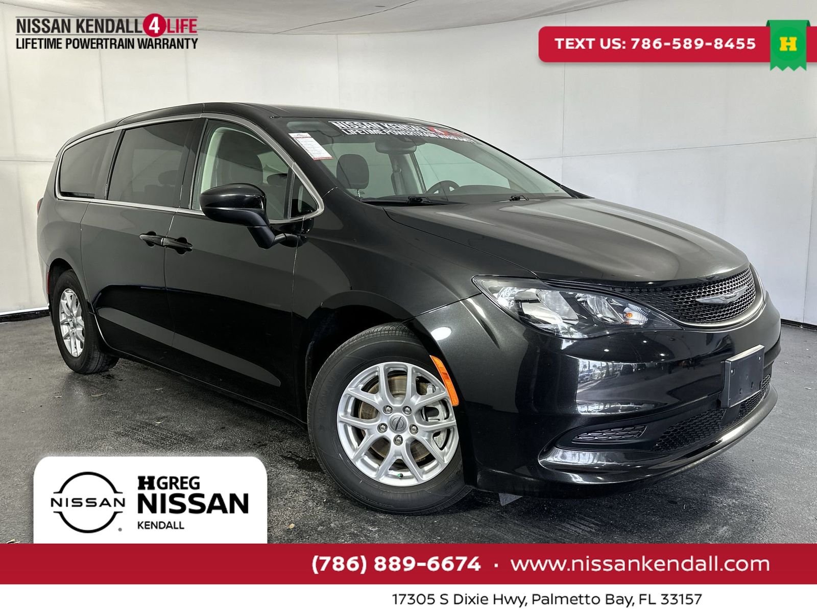 2023 Chrysler Voyager LX