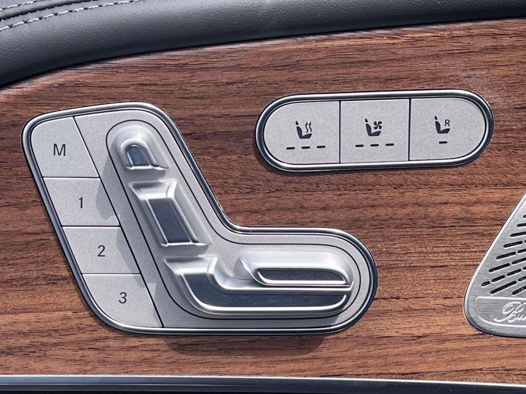 New 2026 Polar White Mercedes-Benz AMG® GLE 53 image 33