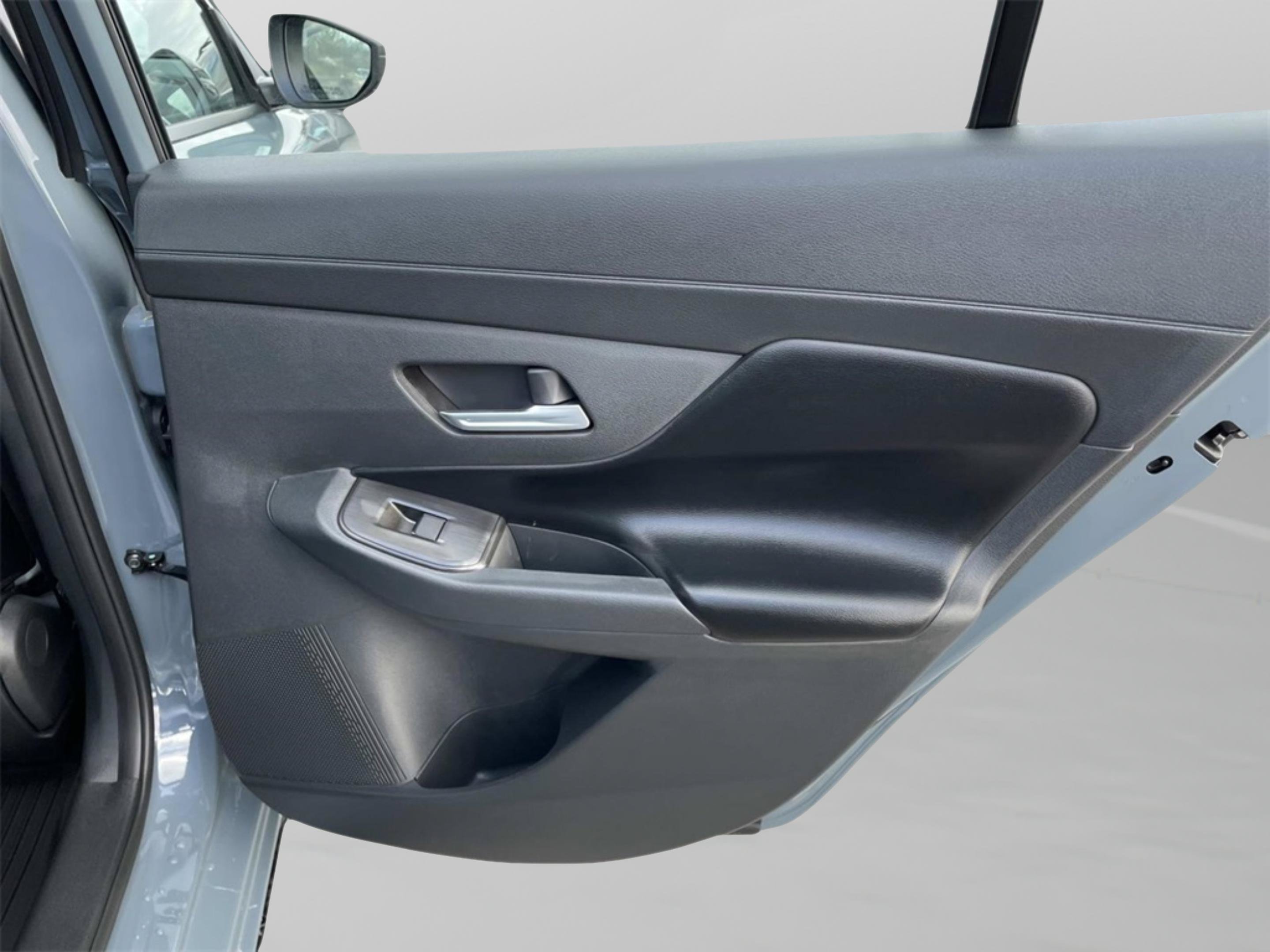 2026 Nissan Sentra SR - Photo 16