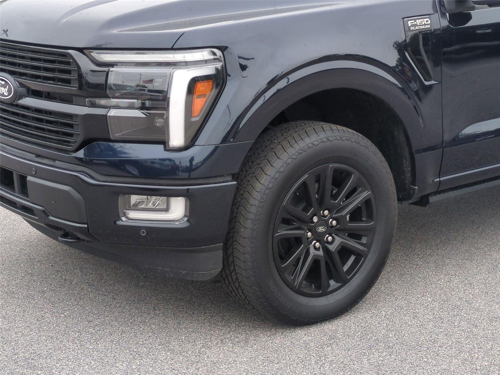 New 2025 Antimatter Blue Metallic Ford Platinum image 9