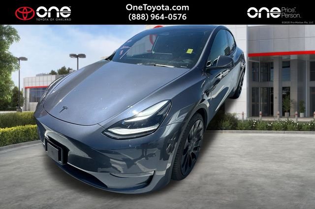 2022 Tesla Model Y Performance Dual Motor All-Wheel Drive's photo
