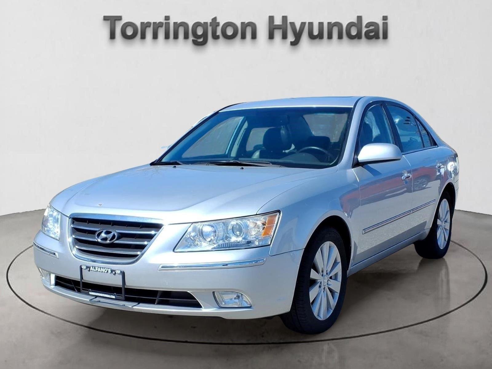 Used 2009 Bright Silver Hyundai Limited image 1