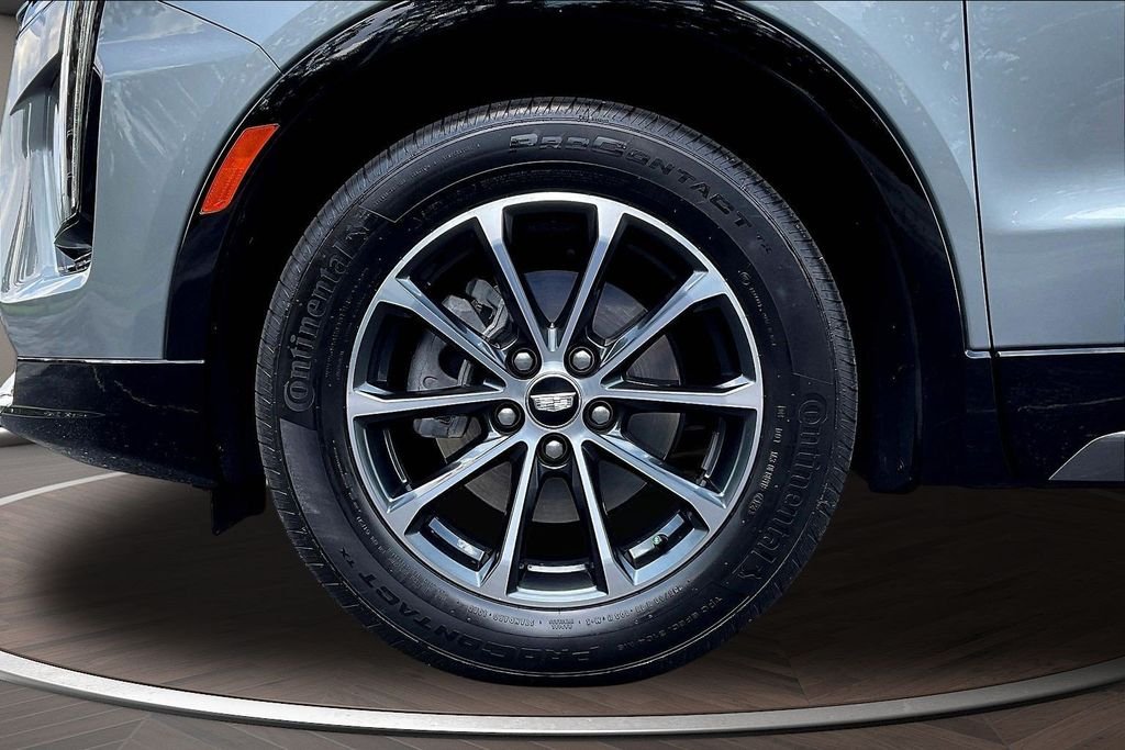 Used 2025 Silver Cadillac Sport image 37
