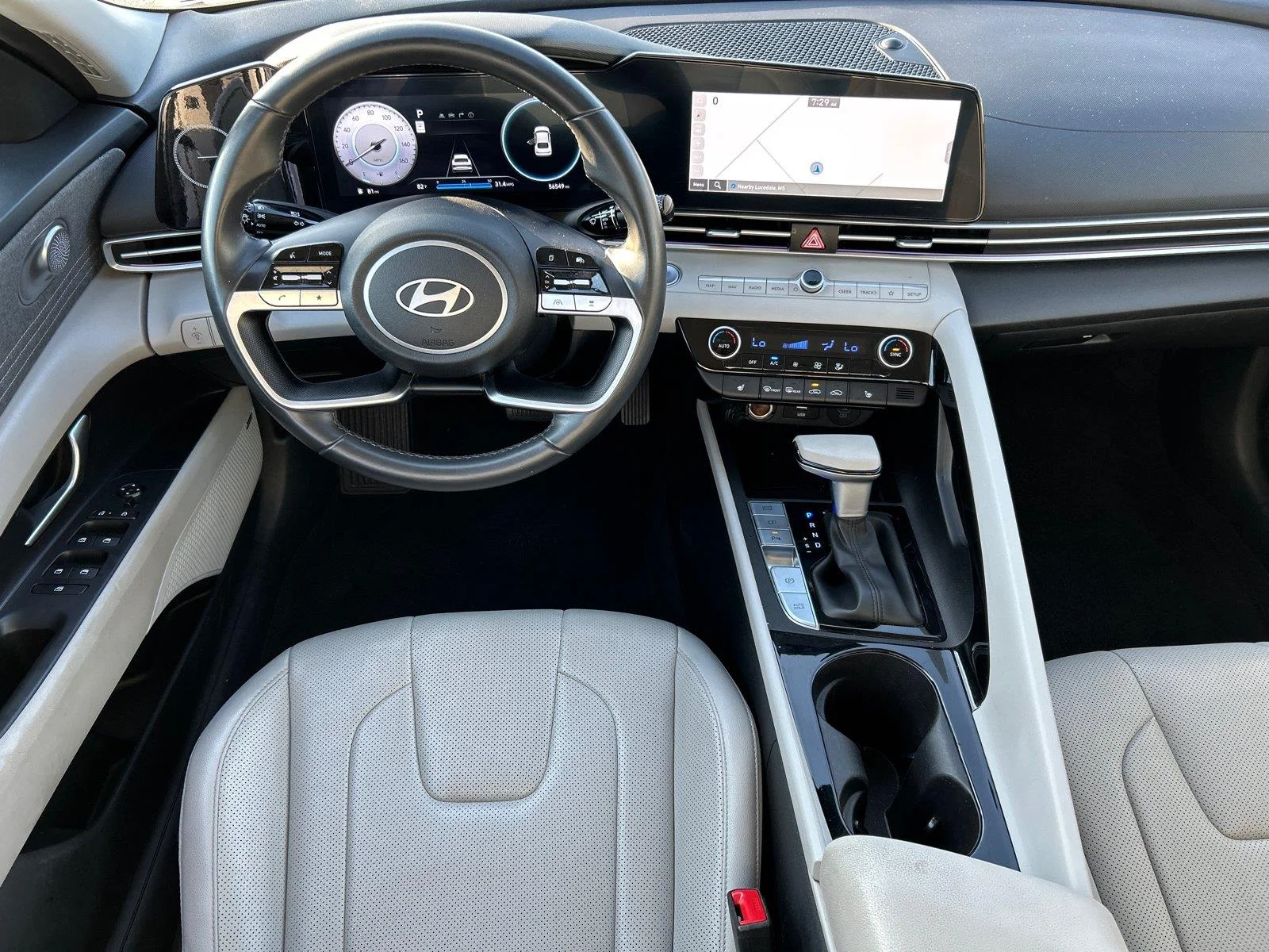 Used 2024 Fluid Metal Hyundai Limited image 28