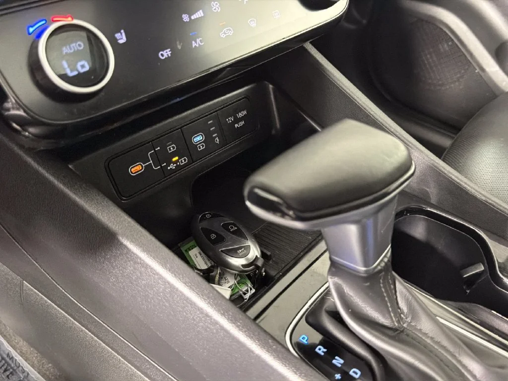 Used 2025 Gray Hyundai SEL Convenience image 25