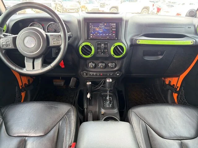 Used 2013 Orange Jeep Unlimited Rubicon image 9