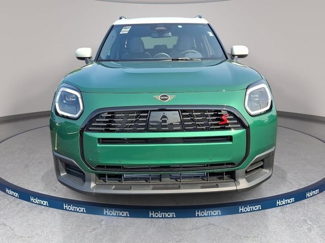 New 2027 Green MINI Signature Plus image 2