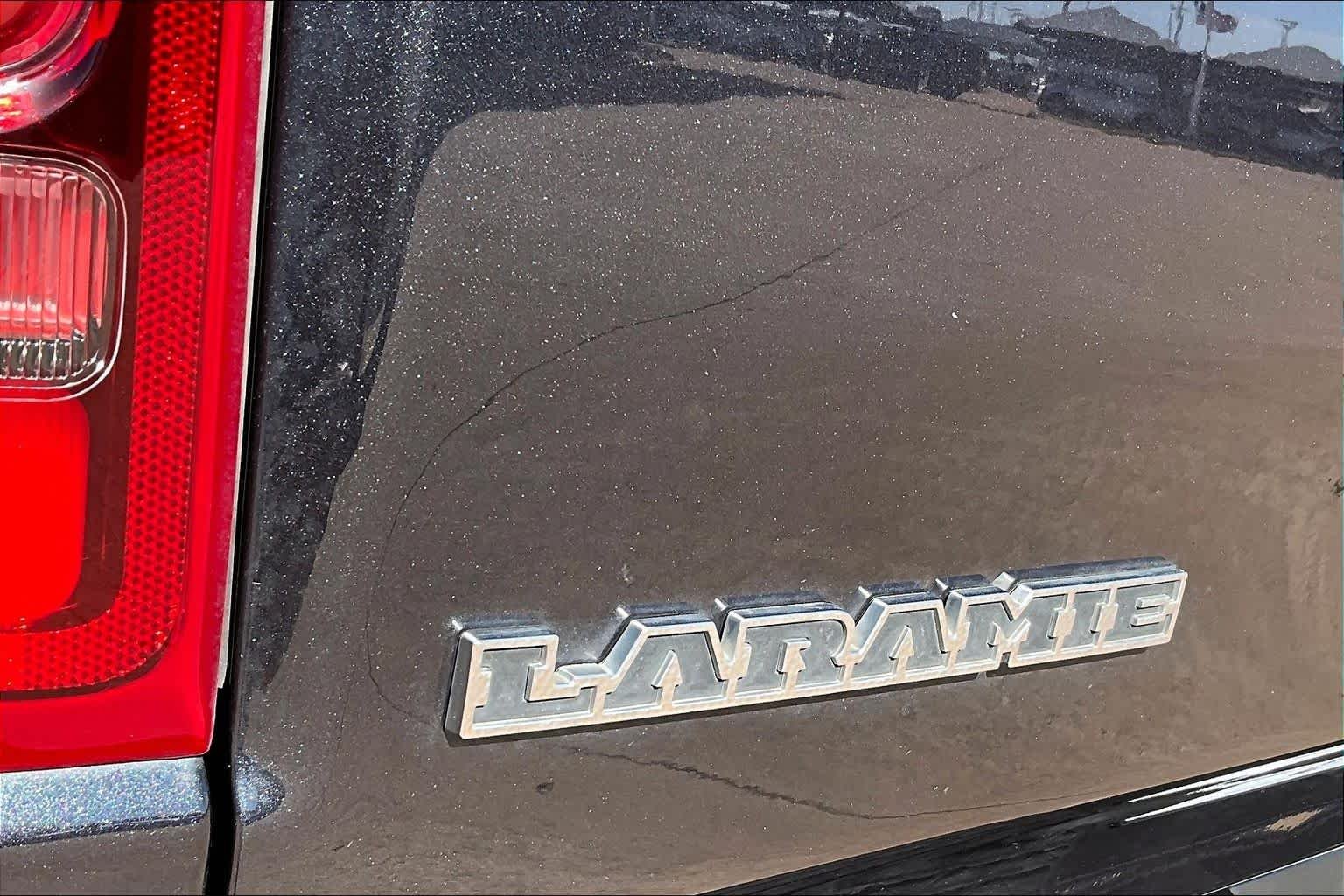 Used 2021 Maximum Steel Metallic Clearcoat Ram Laramie image 9