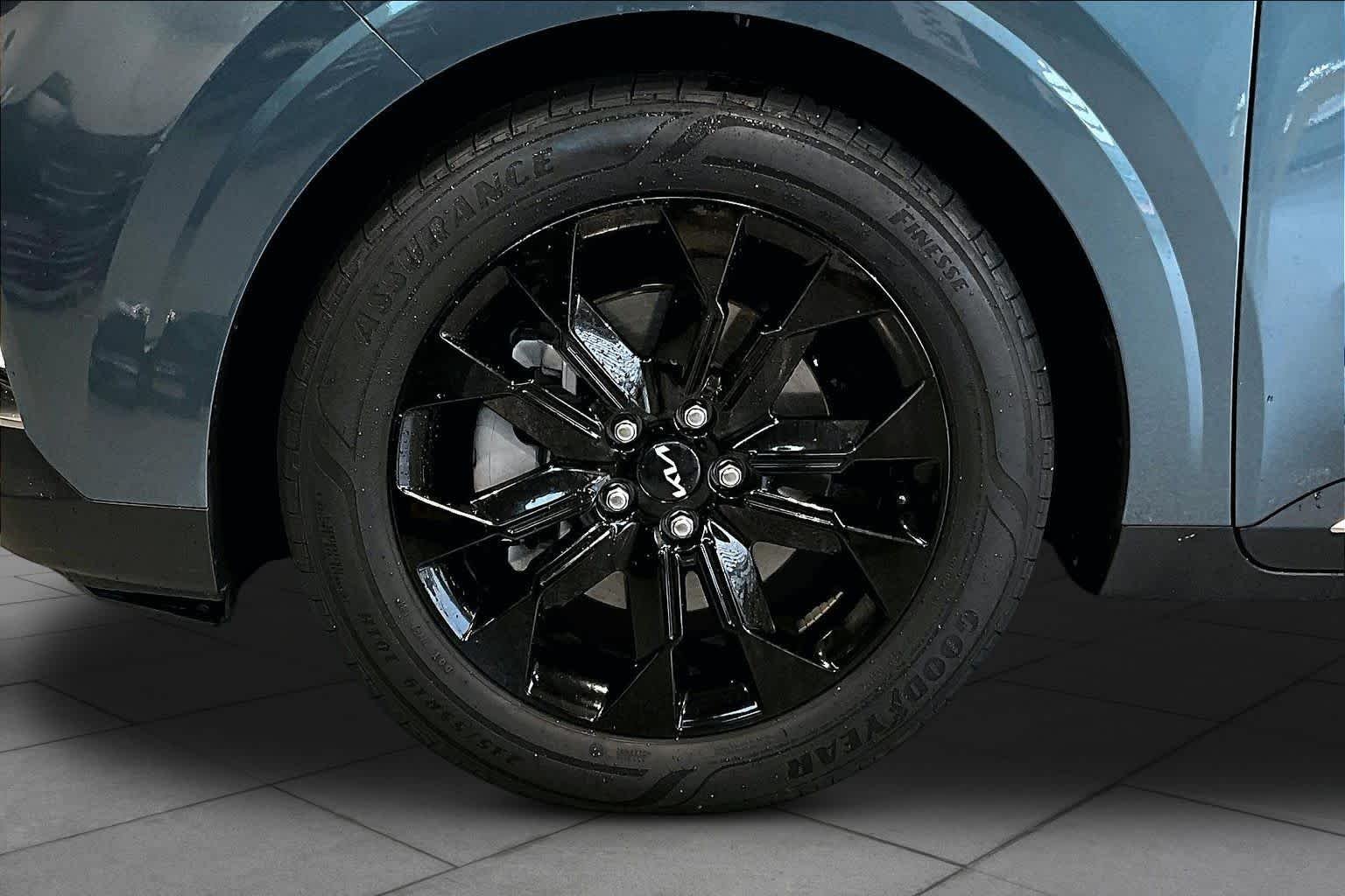 Certified Used 2024 Astra Blue Kia SX image 10