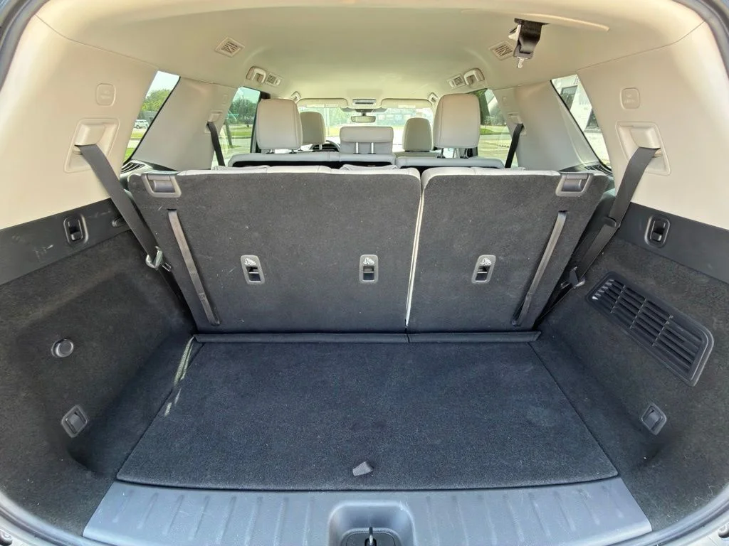 Used 2026 Gray Nissan SL image 17
