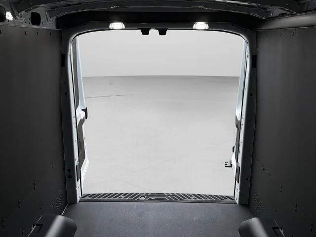 2025 Ford E-Transit Cargo Van Base - Photo 28