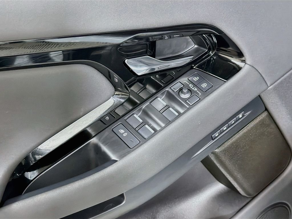 Used 2026 Gray Land Rover S image 18