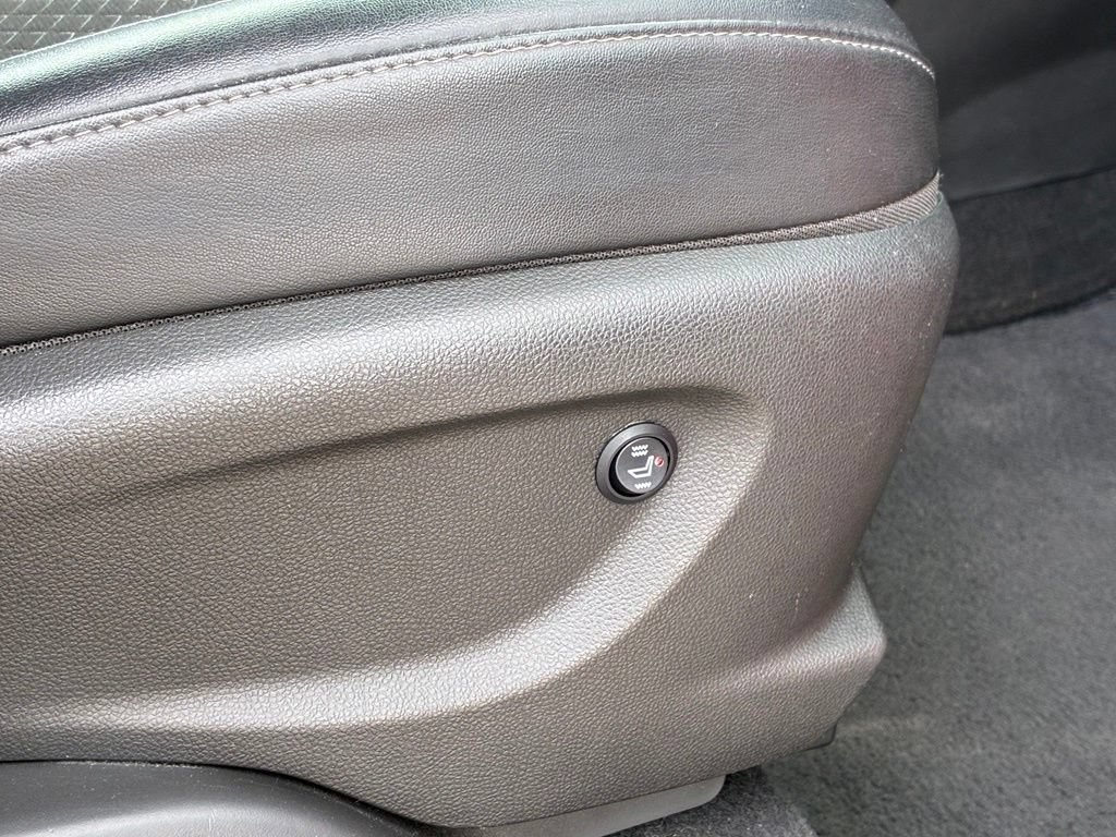 Used 2018 Includes (CM5) Black Carbon Metallic lower exterior accent color, Paint code W700S. Buick Preferred image 38