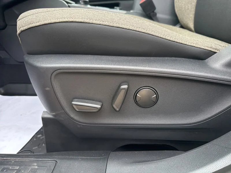 New 2025 Desert Sand Ford Big Bend® image 23