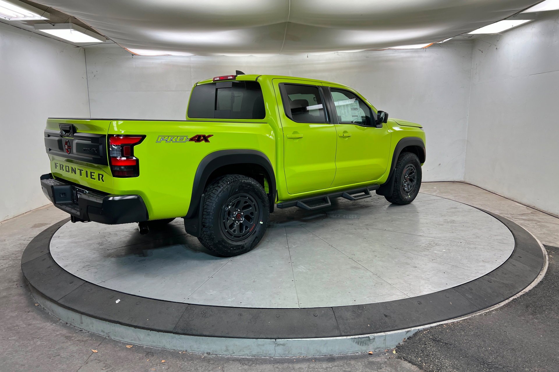 2026 Nissan Frontier PRO-4X - Photo 6
