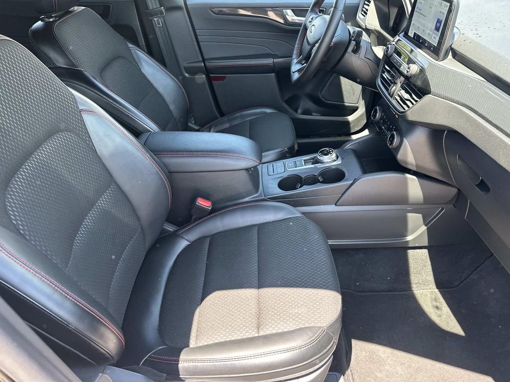 Used 2025 Black Ford ST-Line Select image 13