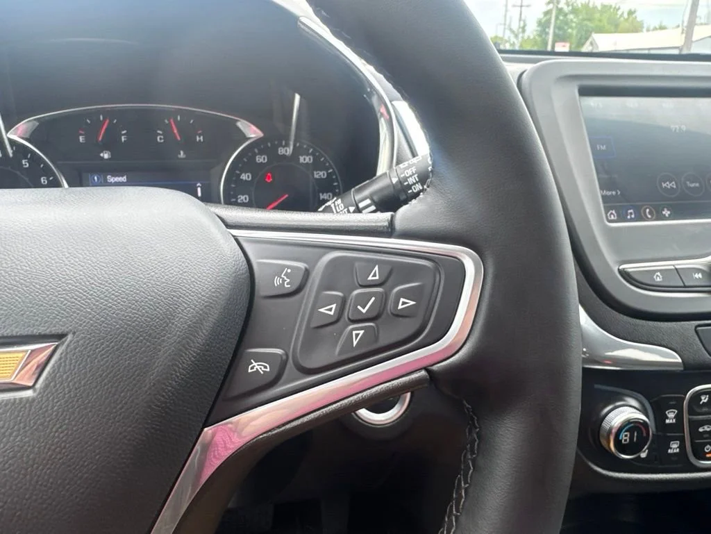 Used 2023 Summit White Chevrolet LT image 32