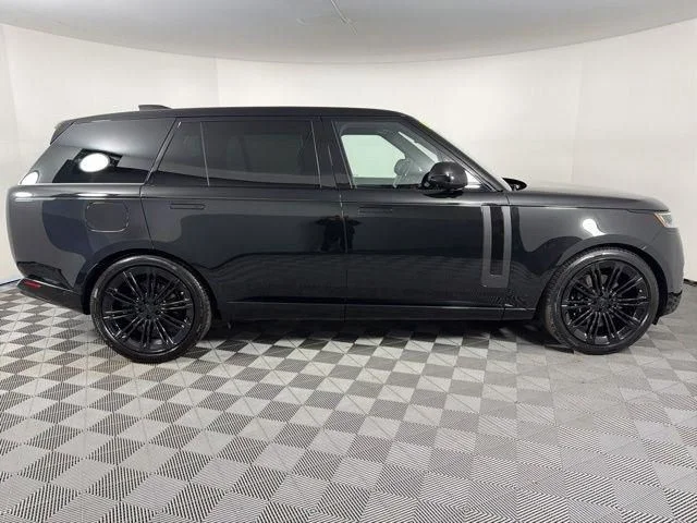 Used 2026 Black Land Rover SE image 9