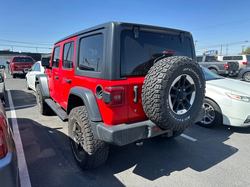 Used 2018 Red Jeep Unlimited Sport S image 10